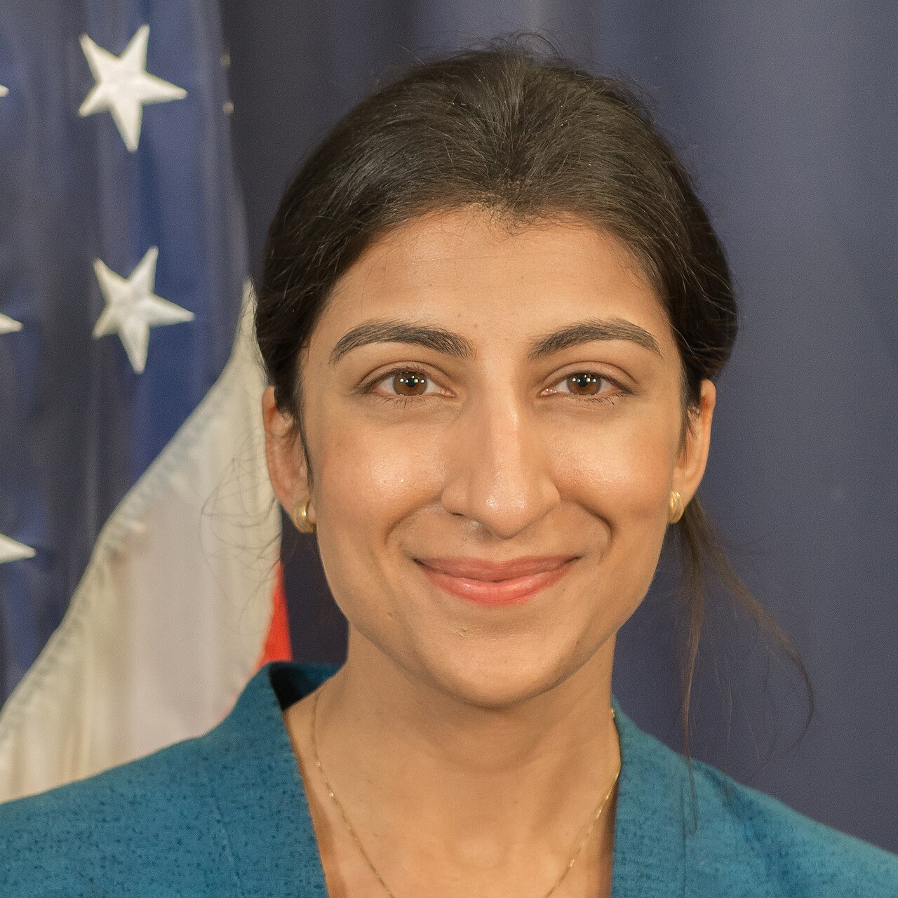 Official portrait of Lina Khan, chair of the Federal Trade Commission